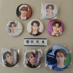 StrayKids　リノ名札・バッチセット　LeeKnow