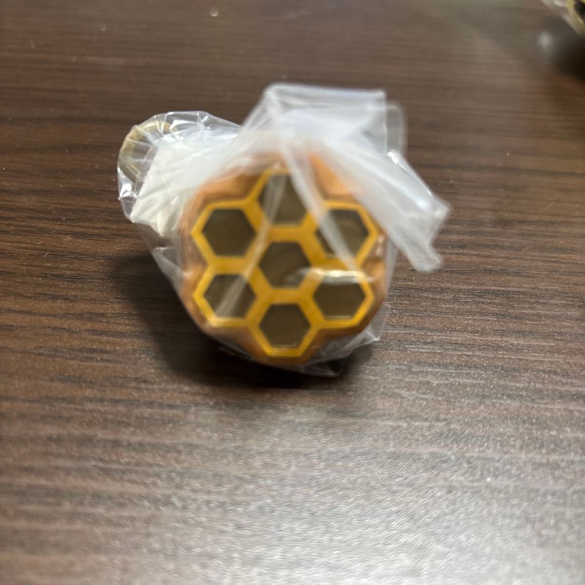 任天堂 どうぶつの森 フルーツキーホルダーコレクション ハチのす