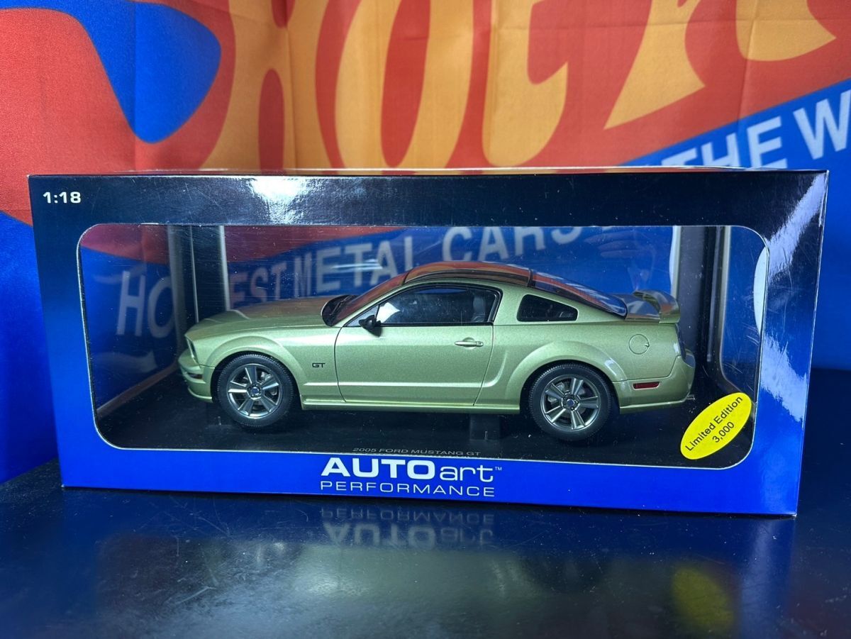 AUTOart オートアート Aa 1/18 2005 FORD MUSTANG GT フォード マスタング 3000 限定色