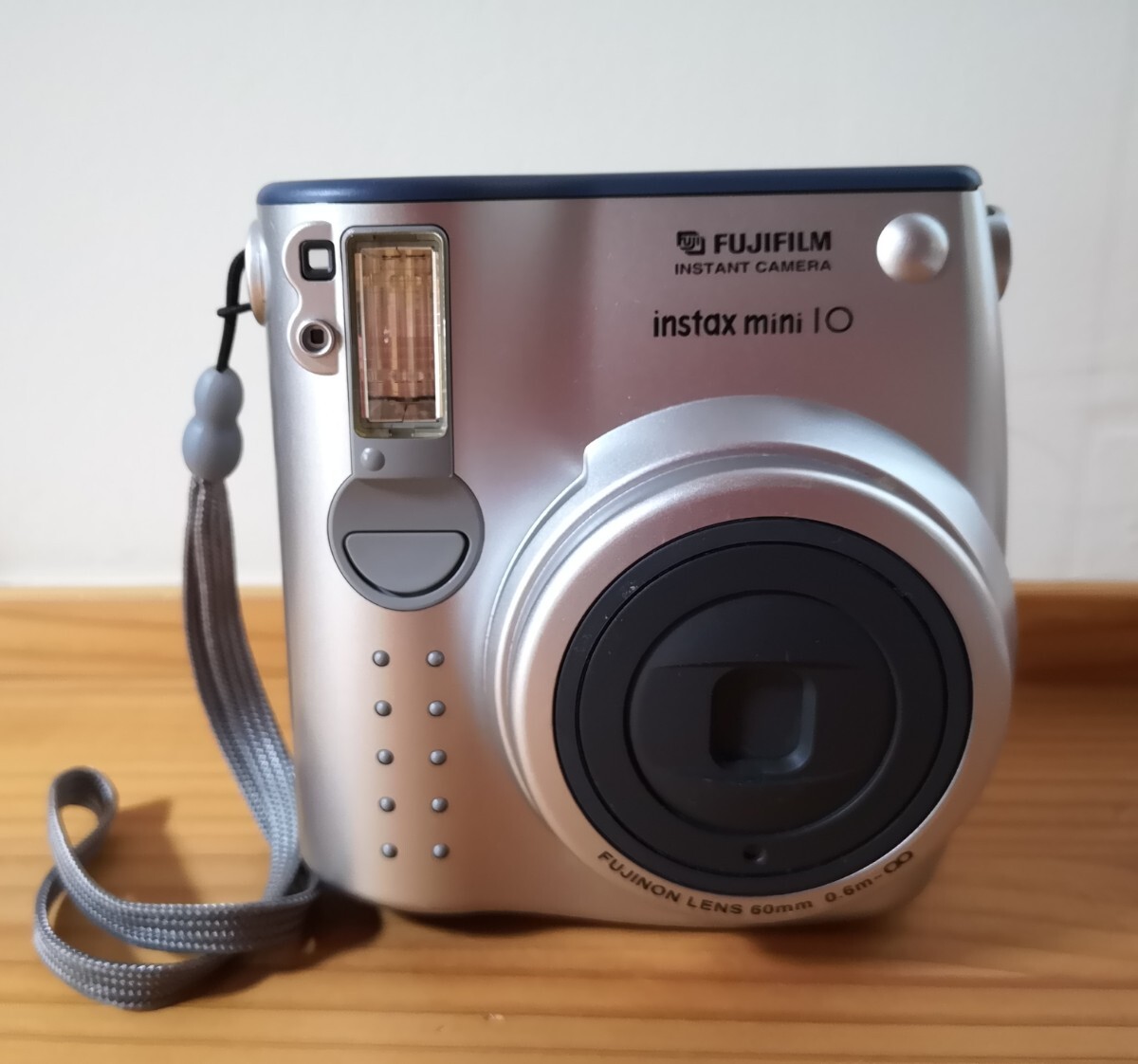 FUJIFILM instax mini10 チェキ インスタックスミニ 初期 インスタントカメラ 富士フイルム 中古品