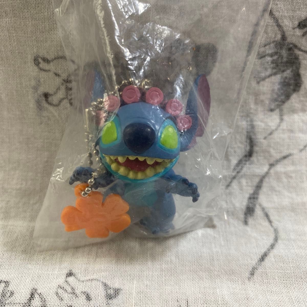 ディズニー スティッチ キーホルダー マスコット 花飾り 未開封二手;物流保障;未使用