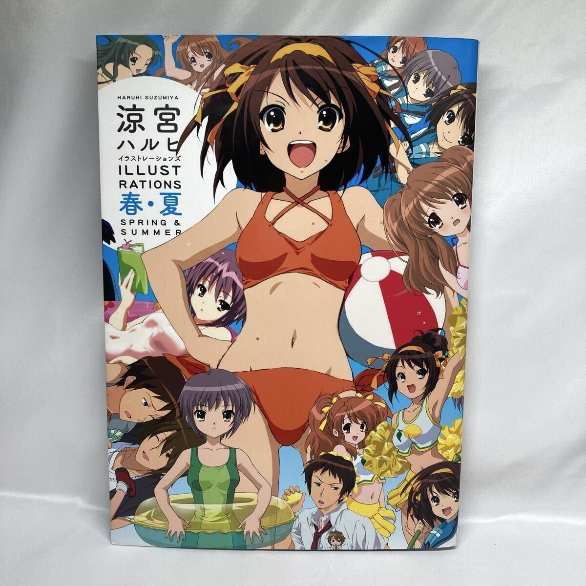 涼宮ハルヒイラストレーションズ 春夏/ニュータイプ 【編】　送料無料二手;物流保障;有些许损伤或污渍