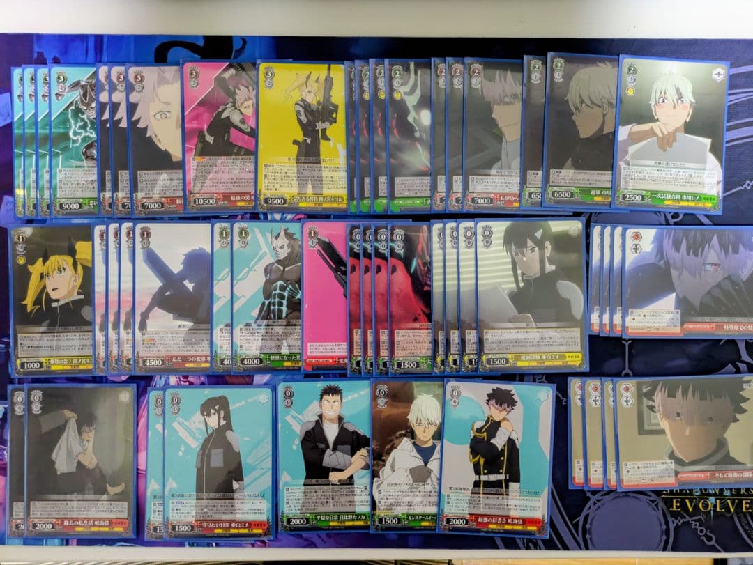 ヴァイスシュヴァルツ 怪獣8号　8電源デッキ没有明显的损伤或污渍