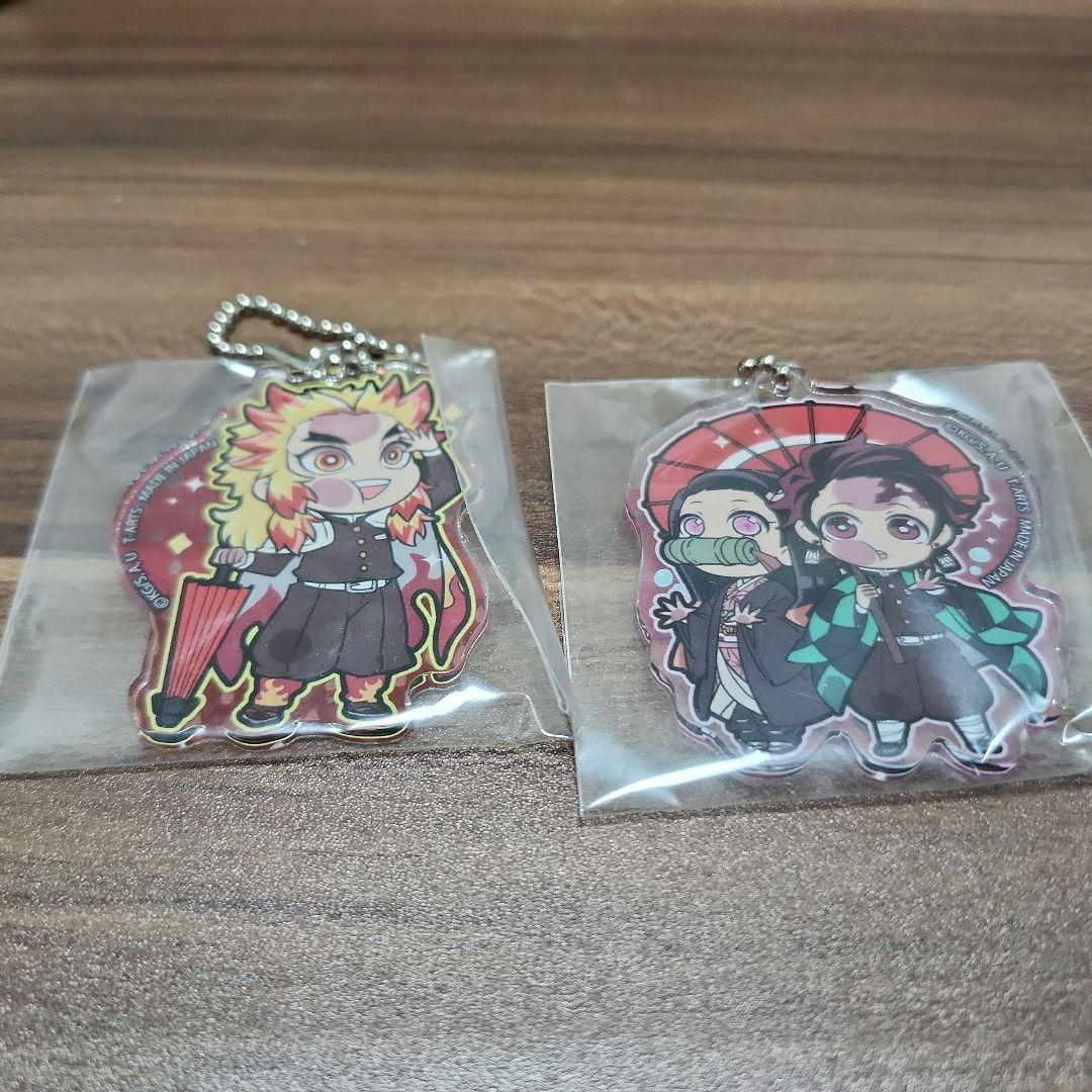 鬼滅の刃 ぴた！でふぉめ アクリルキーホルダー 2種