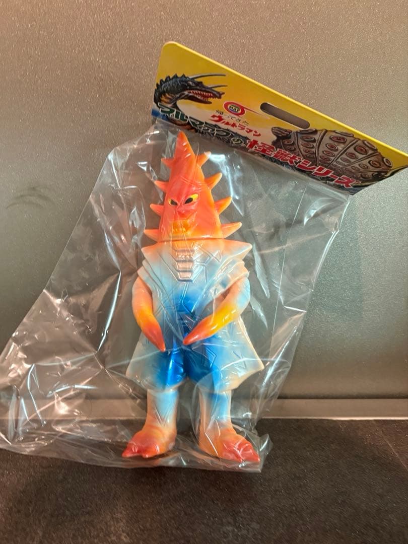 【ブルマァク】ササヒラー(レトロカラー) ソフビ 帰ってきたウルトラマン未使用