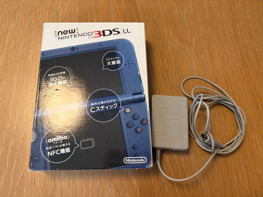【値下げ交渉可】New Nintendo 3DS LL 青 ACアダプター付き有些许损伤或污渍