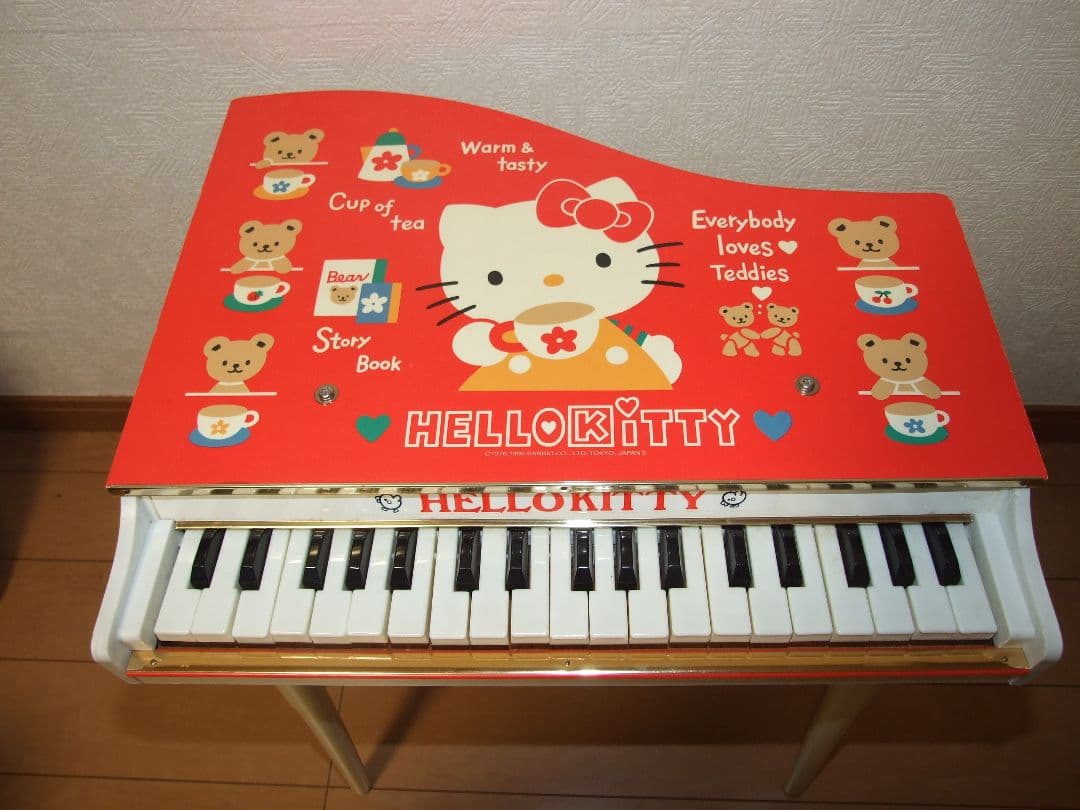 ​【動作確認済】ハローキティ 足付き グランドピアノ型 トイピアノ レトロ 希少没有明显的损伤或污渍