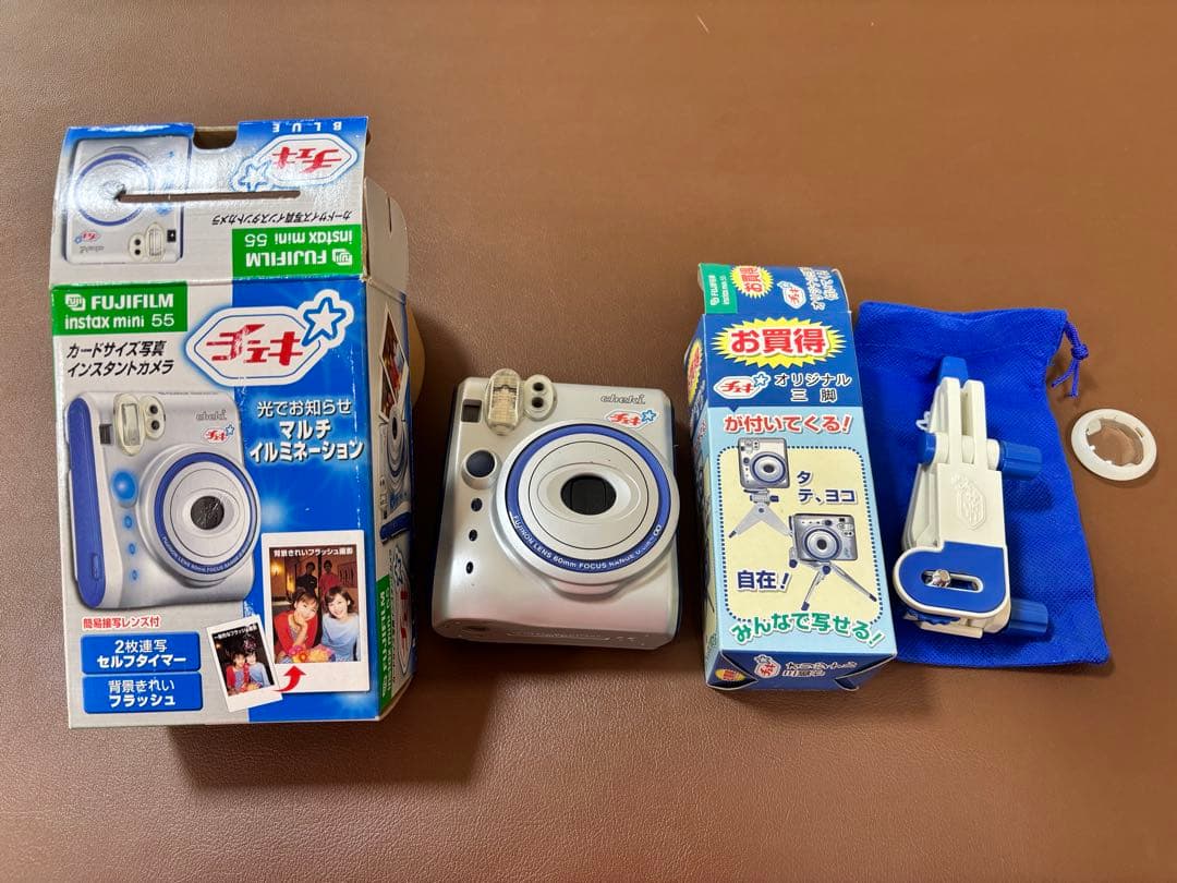 ジャンク品★チェキ本体&専用三脚★富士フイルム;有损伤或污渍