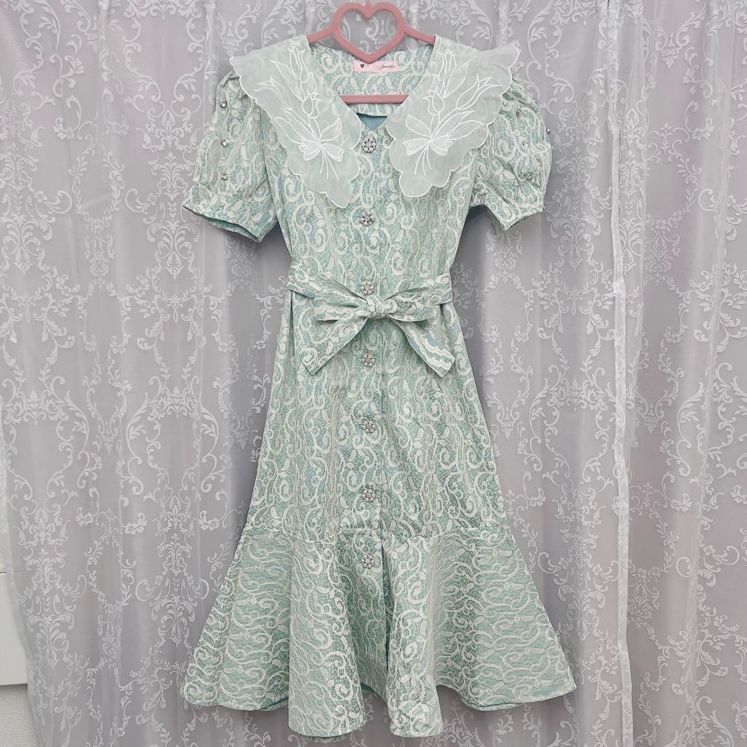 Swankiss DR tulip collar tightO/P