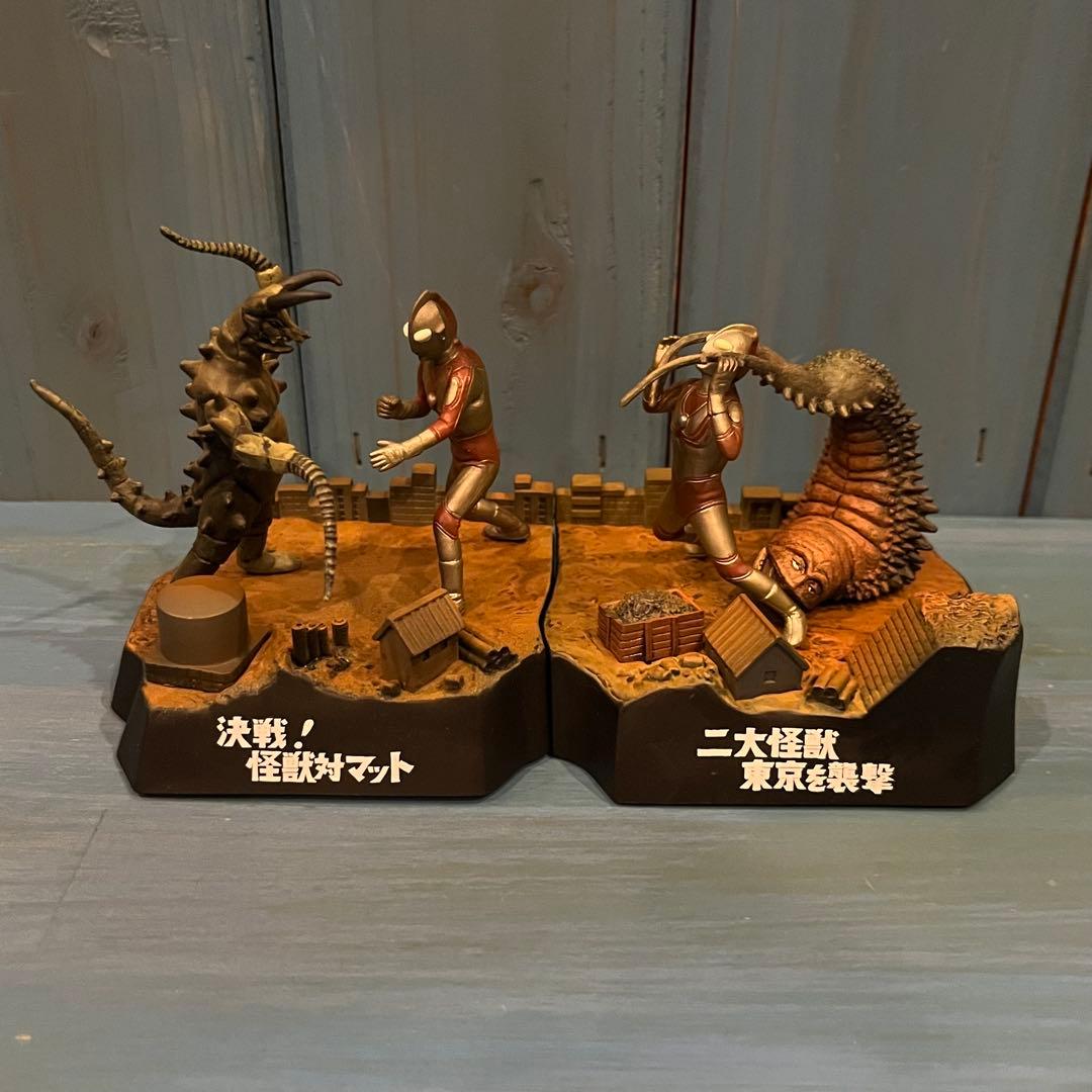 ウルトラ怪獣戯画　2個セット 決戦！怪獣対マット 二代怪獣東京を襲撃 夕日Ver没有明显的损伤或污渍