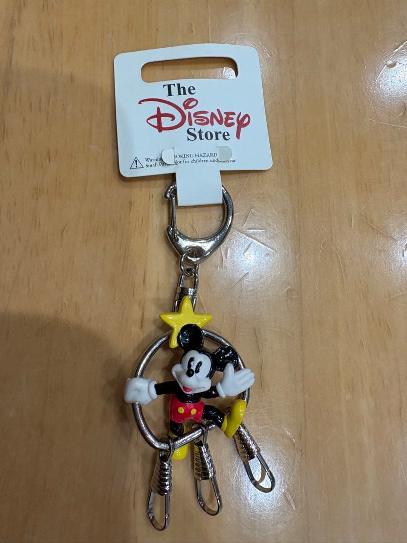 Disney Store ミッキーマウス キーホルダー