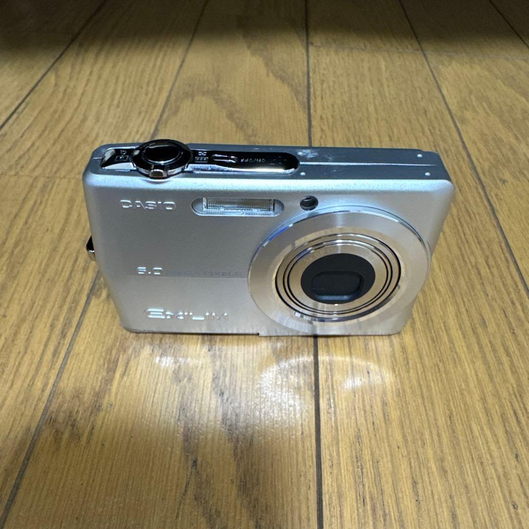 【中古】EX-Z600 シルバー CASIO EXILIM デジタルカメラCASIO;有损伤或污渍