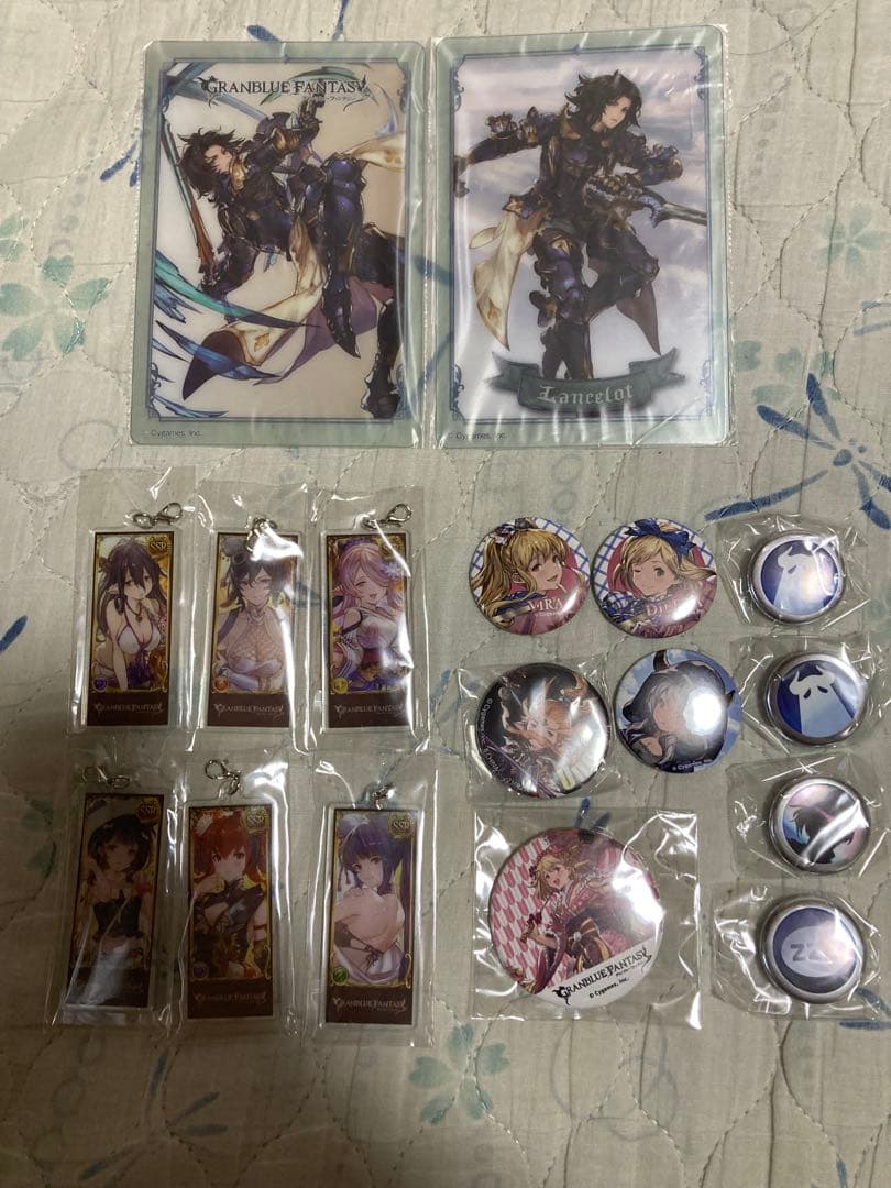 グランブルーファンタジー グラブル まとめ売り 編成チャーム 缶バッジ カード没有明显的损伤或污渍