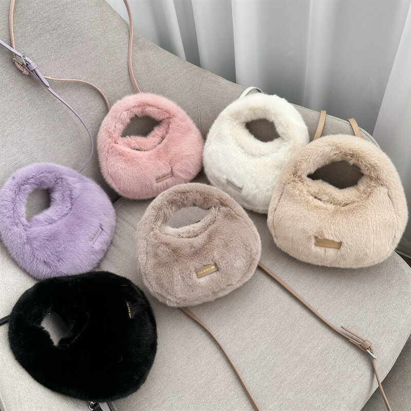 ファーバッグ　ショルダーバッグ　ハンドバッグ (T)