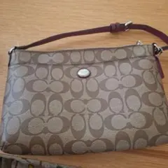 Coach ロゴ柄ショルダーバッグ ブラウン
