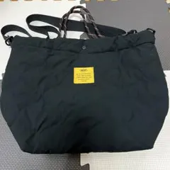 Kiu ショルダーバッグ