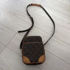 ショルダーバッグ ブラウン