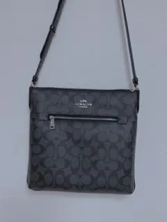 COACH ショルダーバッグ 黒＆グレー